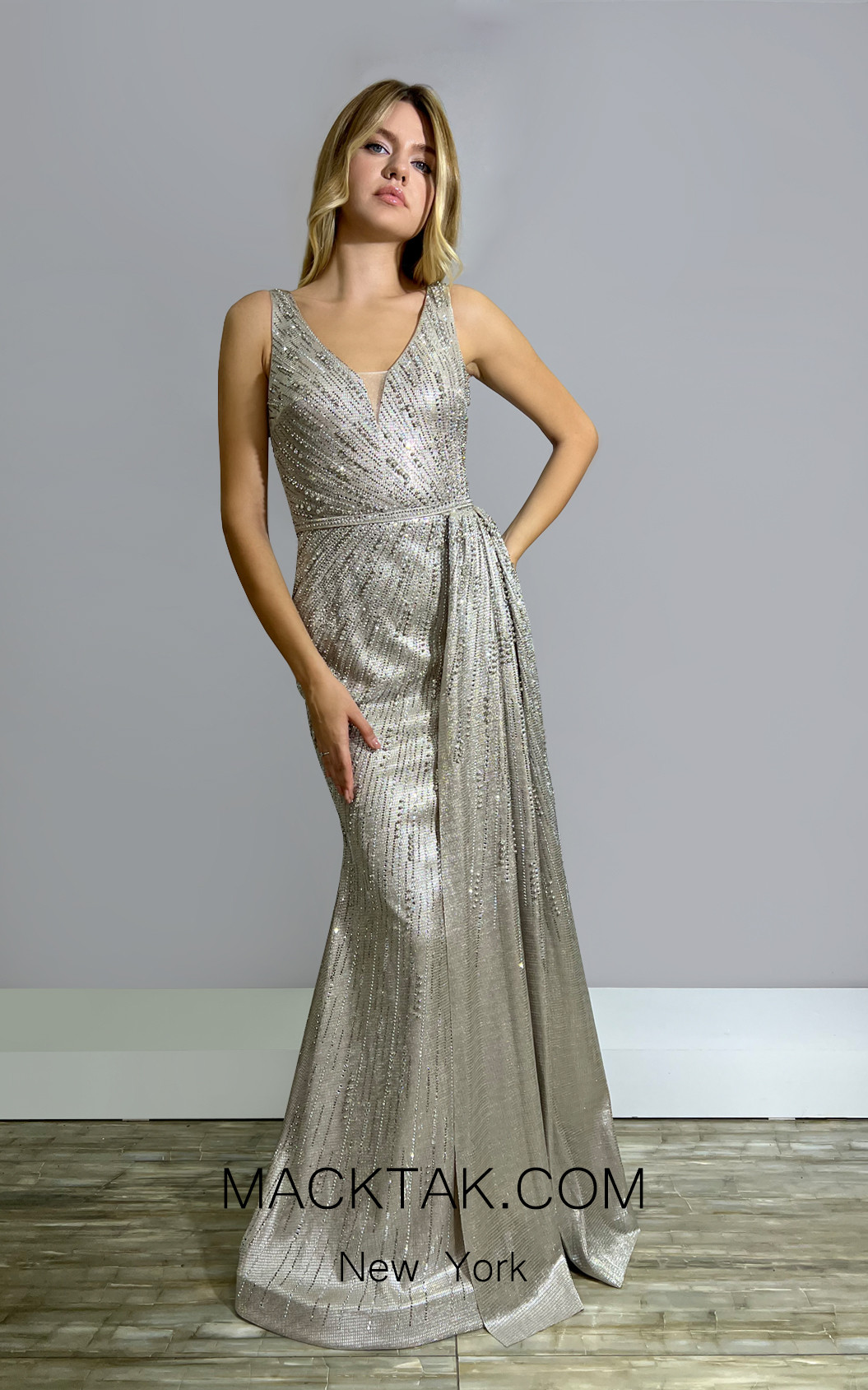 MackTak Collection 6331 Dress
