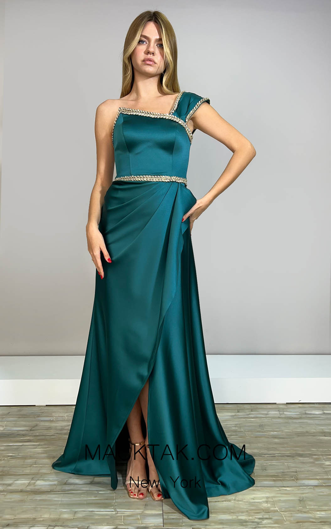 MackTak Collection 4492 Dress